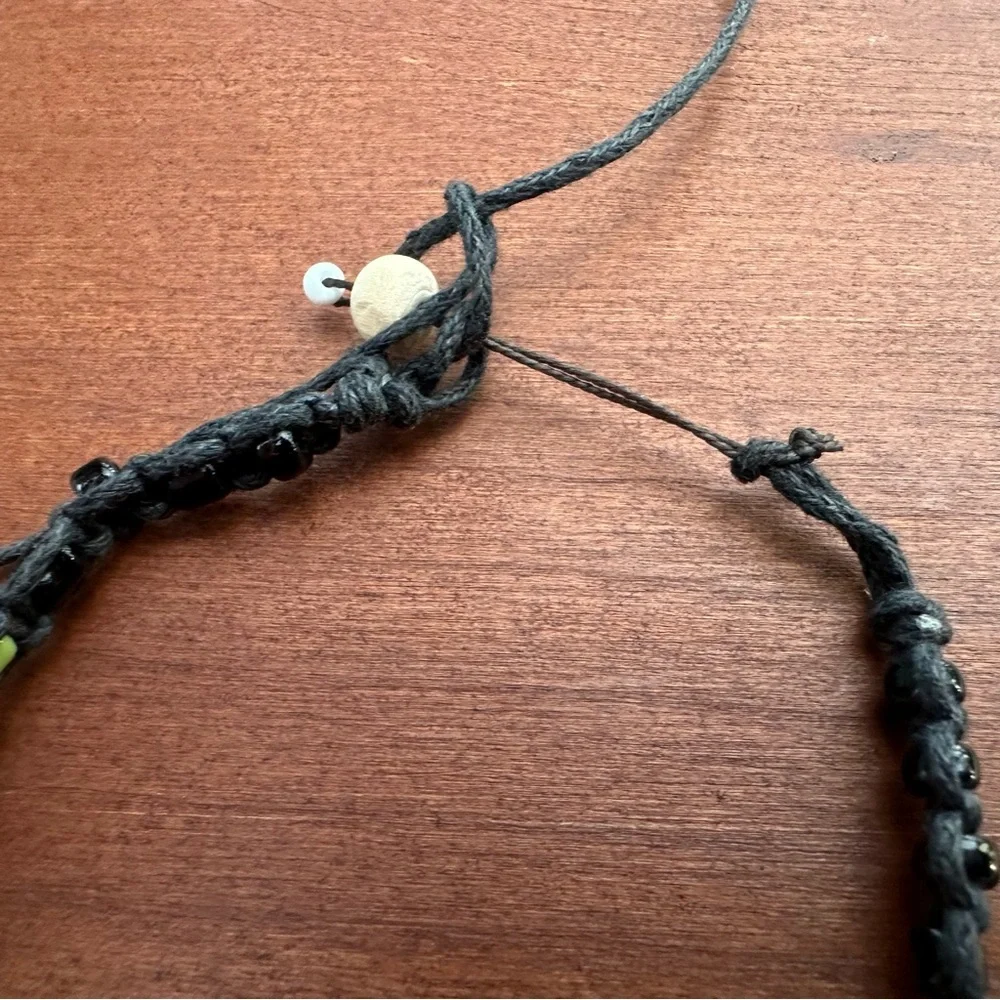 Beaded Cross bracelet size customizable - Picture 3 of 5